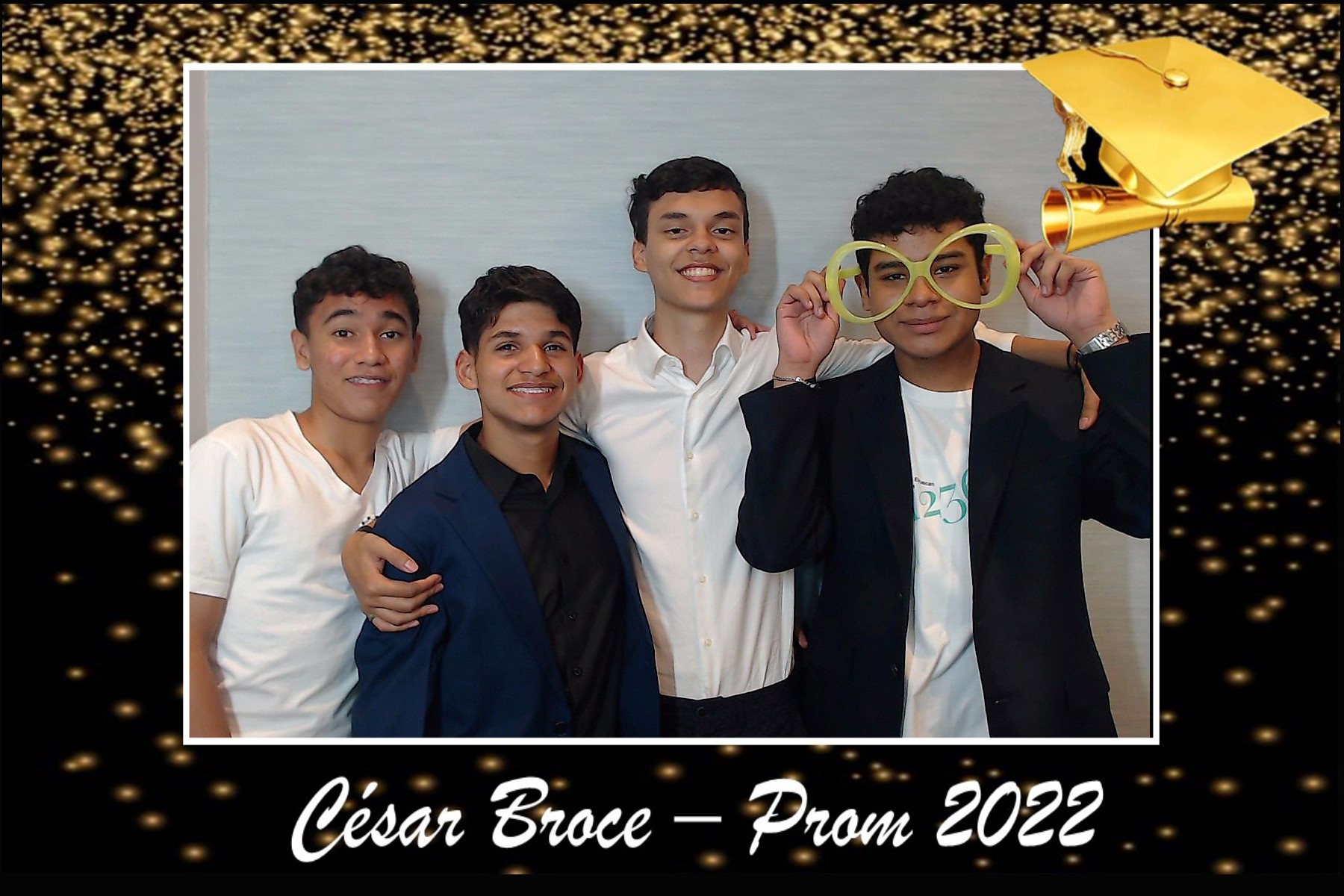 César Broce, celebra su prom